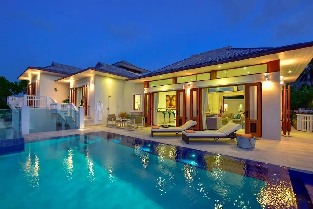 Stunning 3 Bedroom Villa With Pool & Jacuzzi Gaynors